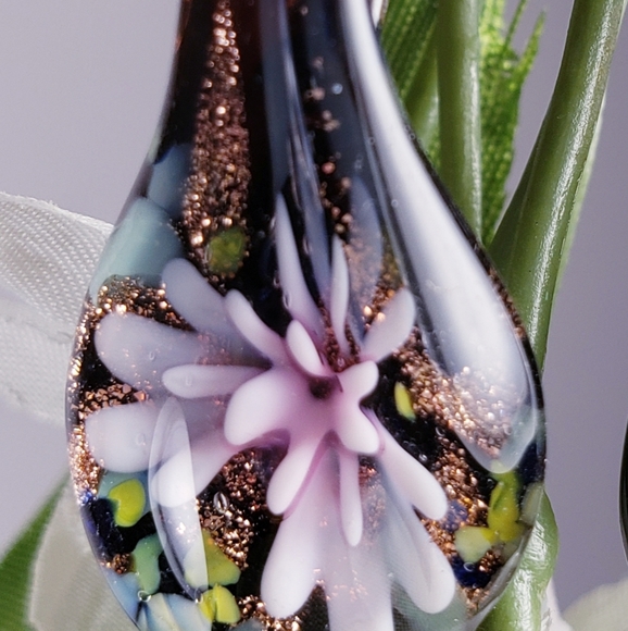 Earrings - Picture 2 of 2